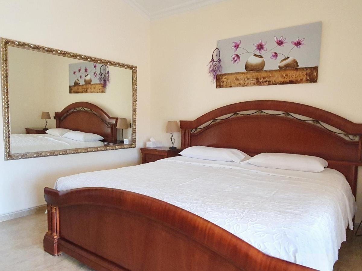 Villa Tres Palmeras En Alfaz Del Pi , Albir, Benidorm Л'Альфас-дель-Пі Екстер'єр фото